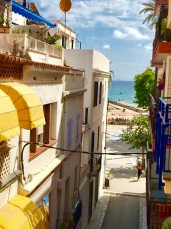 Sunny Flat In Sitges 30 Seconds To Beach, Balcony & Sea Views! מראה חיצוני תמונה