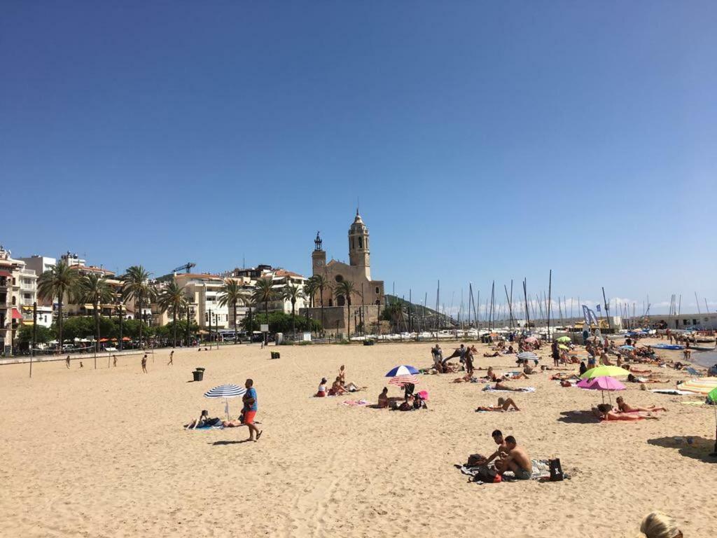 Sunny Flat In Sitges 30 Seconds To Beach, Balcony & Sea Views! מראה חיצוני תמונה